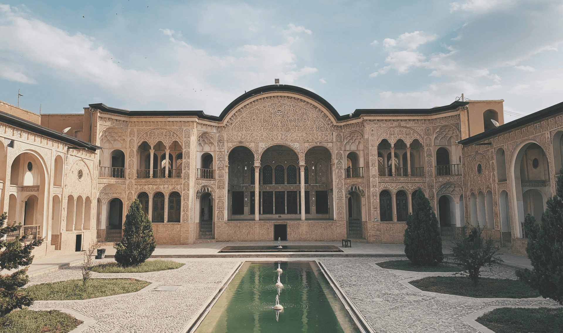 THE COASTAL PALACE